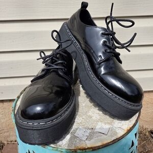 PoP Unity Black Lace Up Platform Lug Sole Patent Faux Leather Oxfords Size 8M